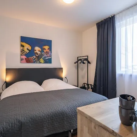 게스트하우스 Bed & Parking Burght Texel 3*