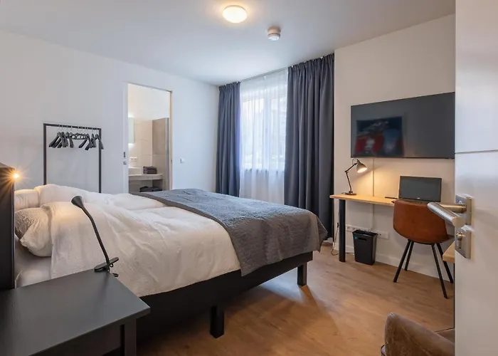 ゲストハウス Bed & Parking Burght Texel 3*